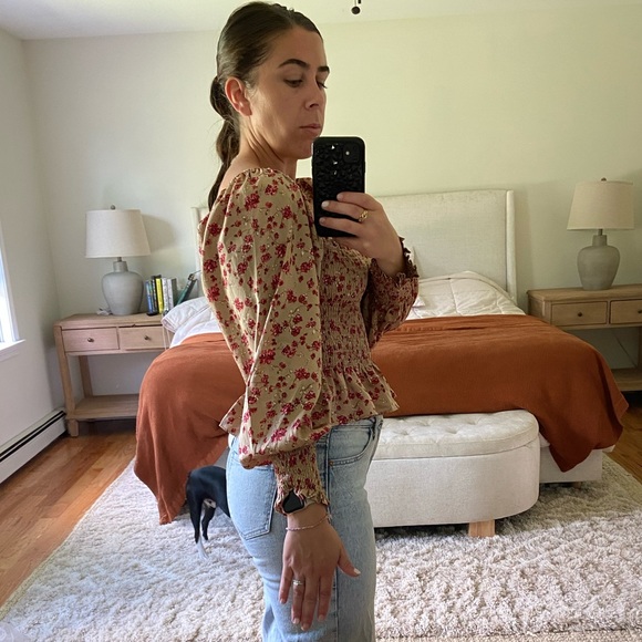 Altar’s State Top - Picture 2 of 6